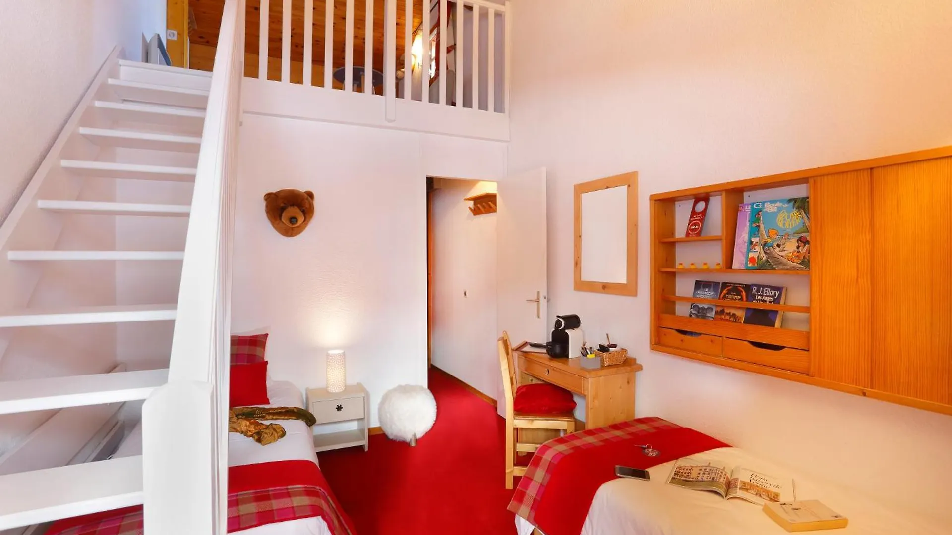 ***  Hotel Du Bourg Valmorel France