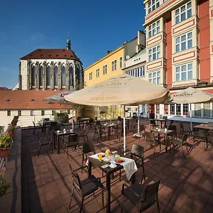 Ea Julis 4* Praga